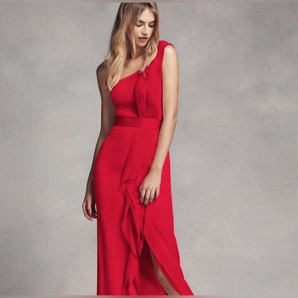 Elegant Red VERA WANG One-Shoulder Dress